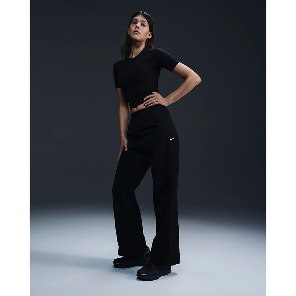 NWT Women's Nike Windrunner High-Waisted Woven Open-Hem Pants - Small - Black - Picture 1 of 11